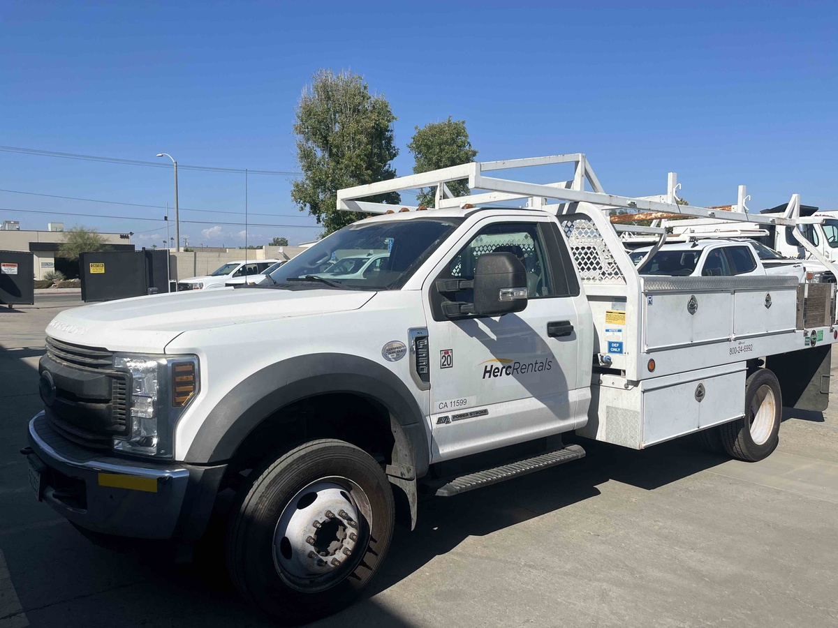 2019 Ford F550-2