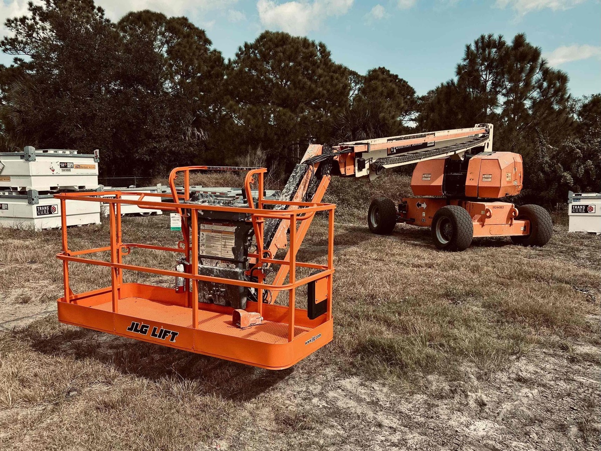 2018 JLG 860SJ-1