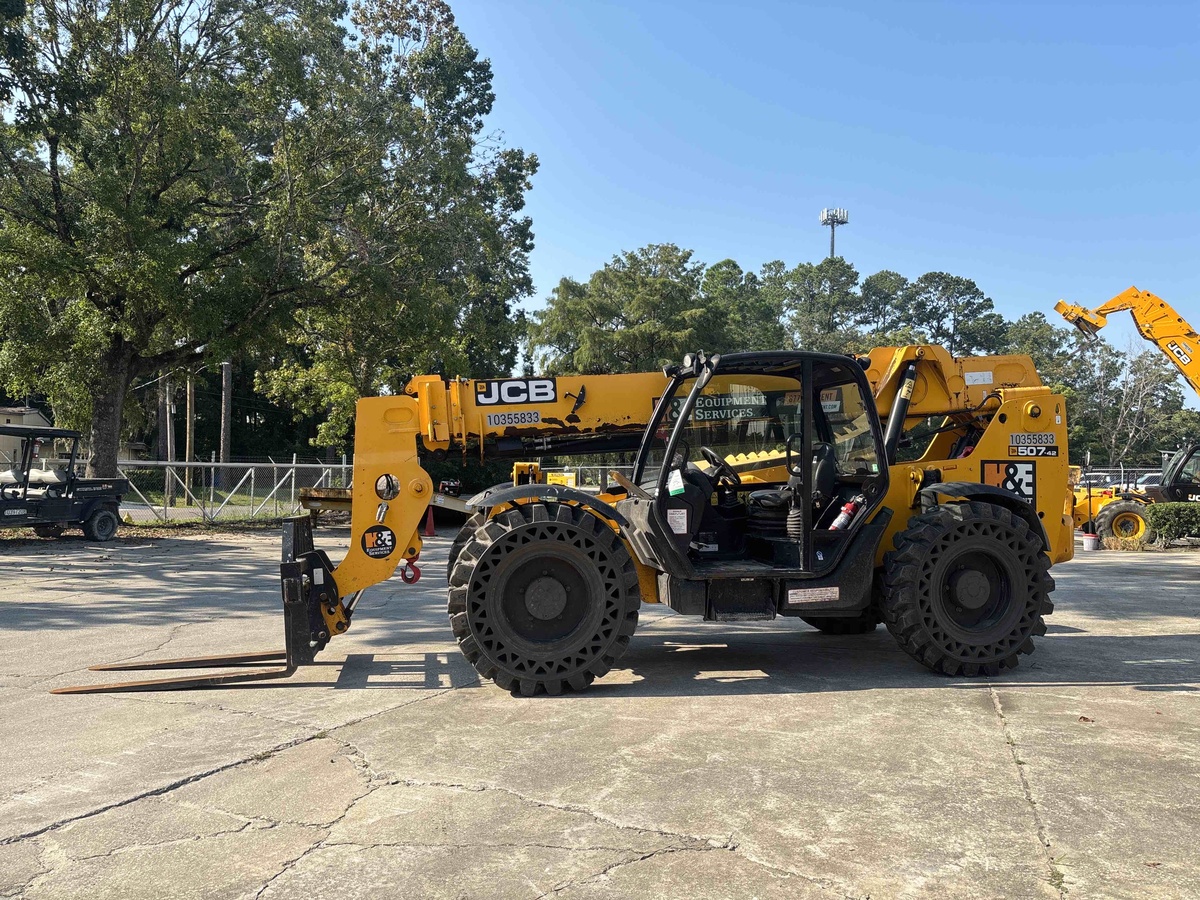 2022 JCB 507-42-1