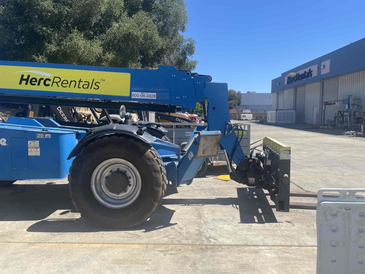 2015 Genie GTH-1056-2