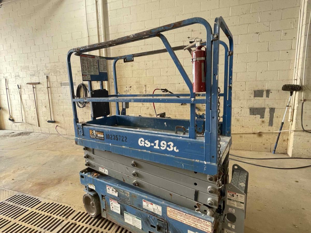 2018 Genie GS-1930-8