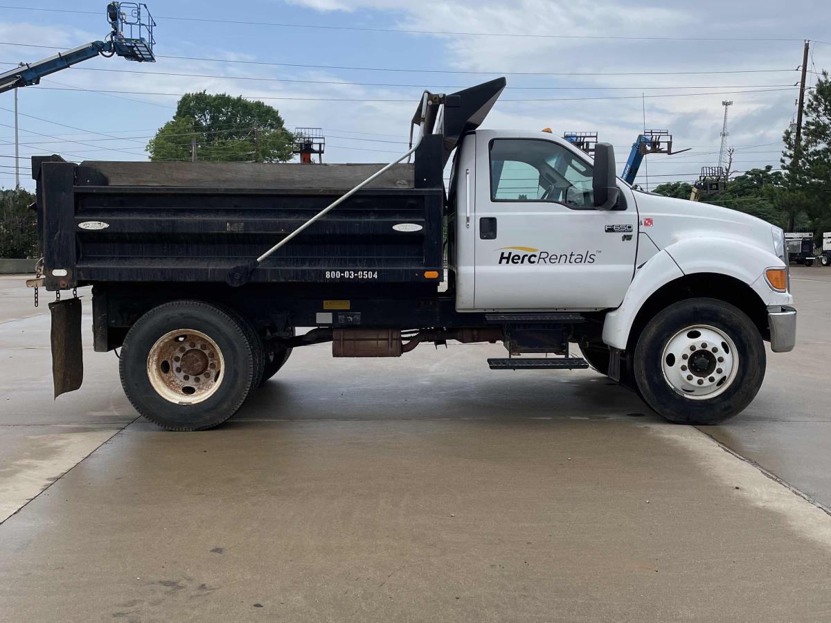 2015 Ford F650