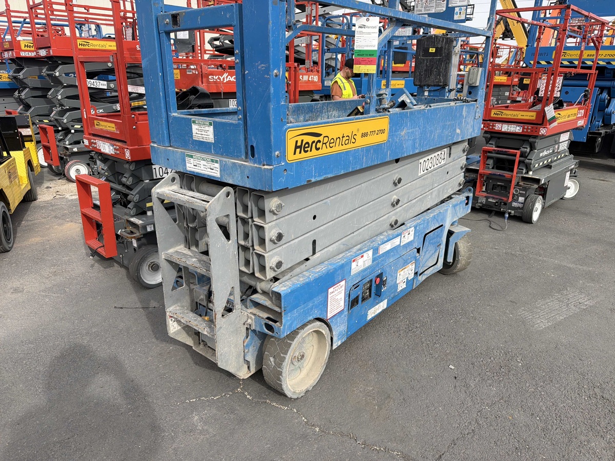 2017 Genie GS-2632