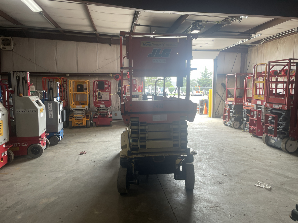 2019 JLG 2646ES-4