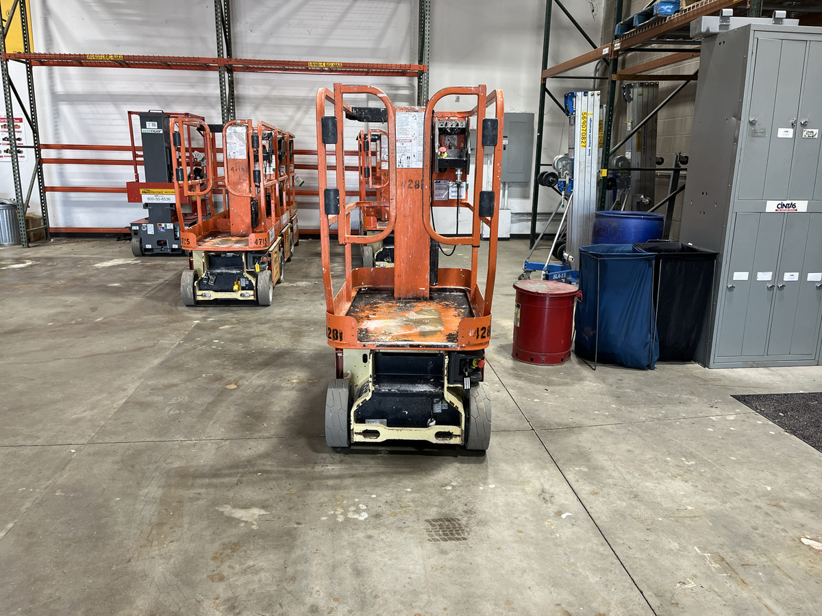 2014 JLG 1230ES-4