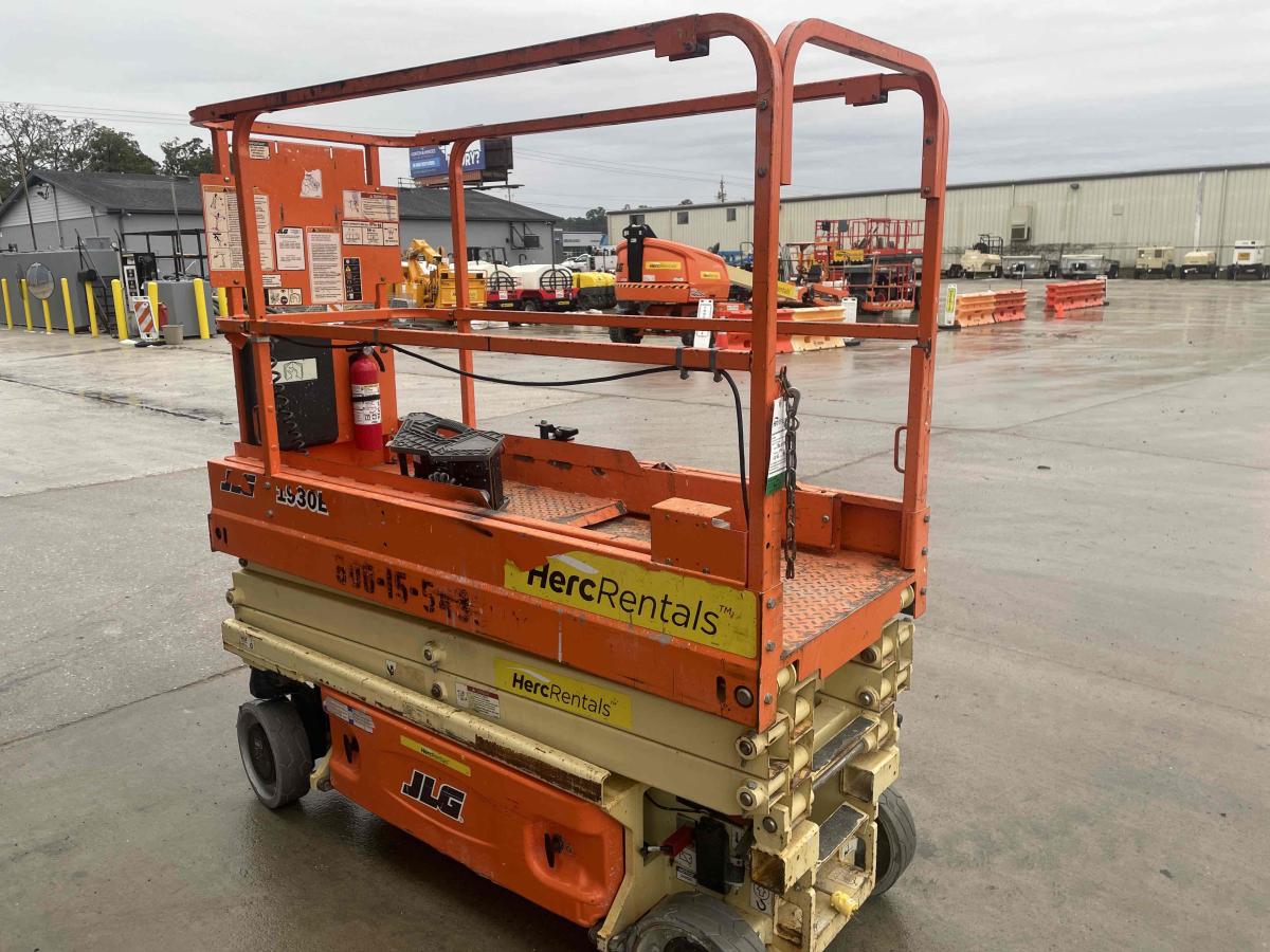 2017 JLG 1930ES