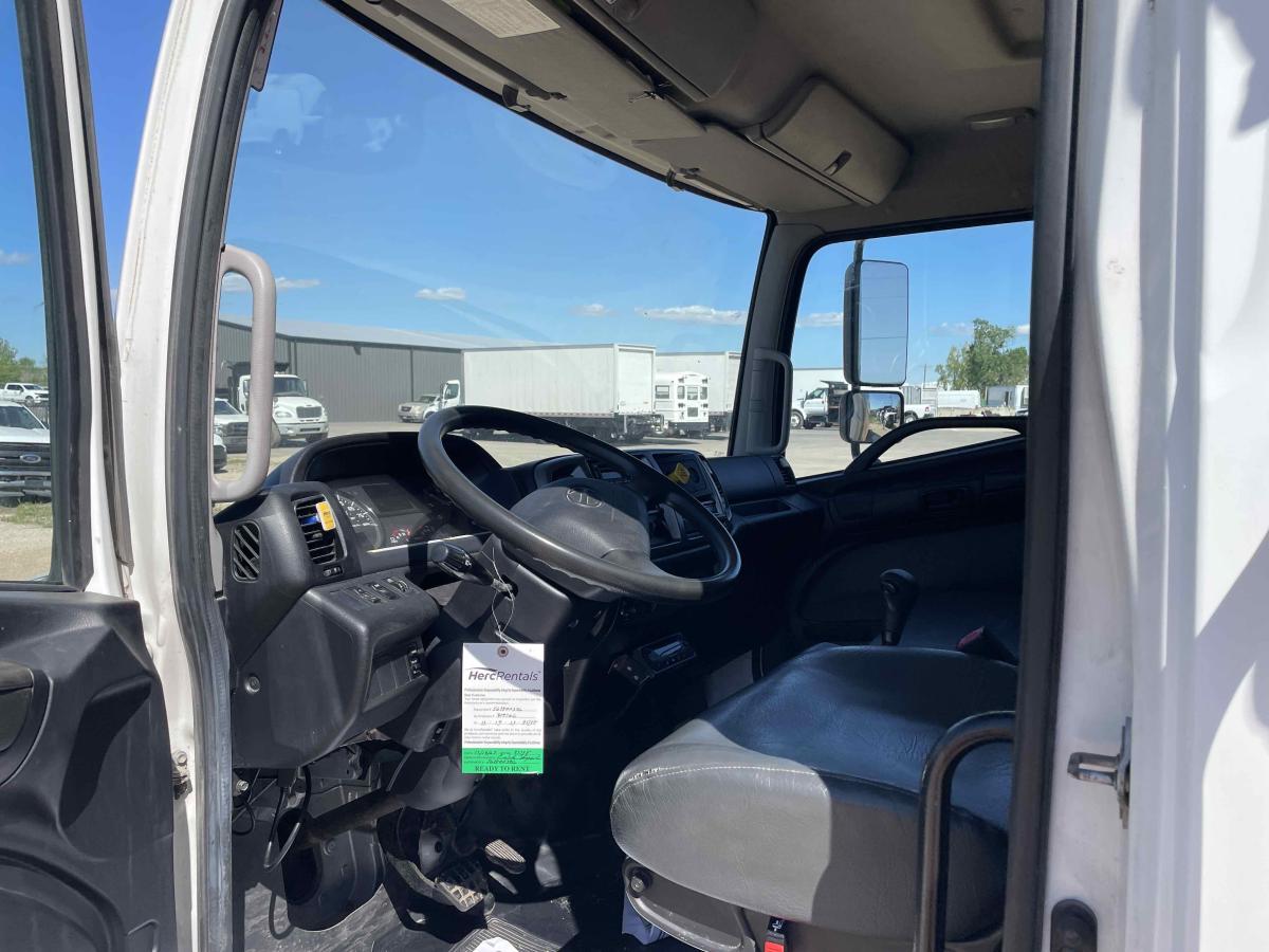 2019 Hino 268