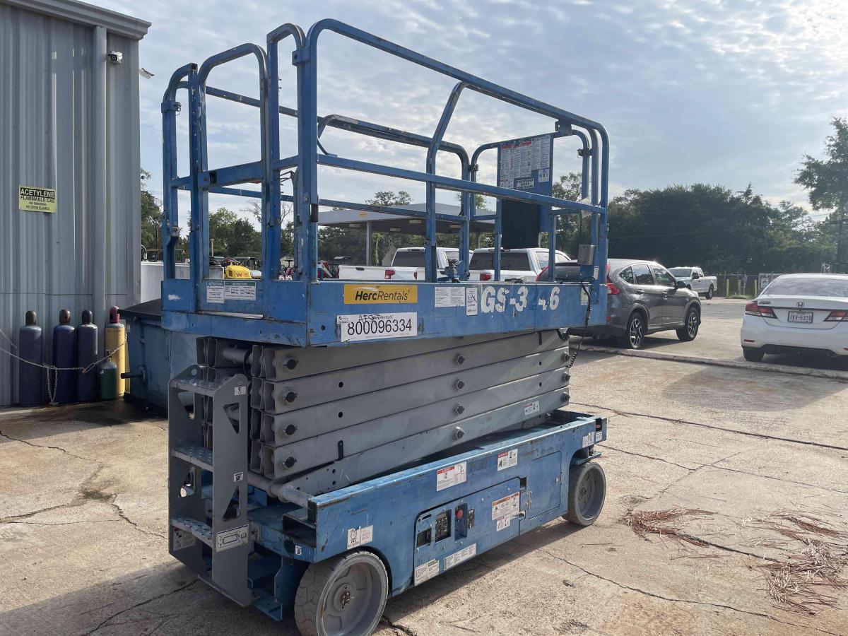 2016 Genie GS-3246