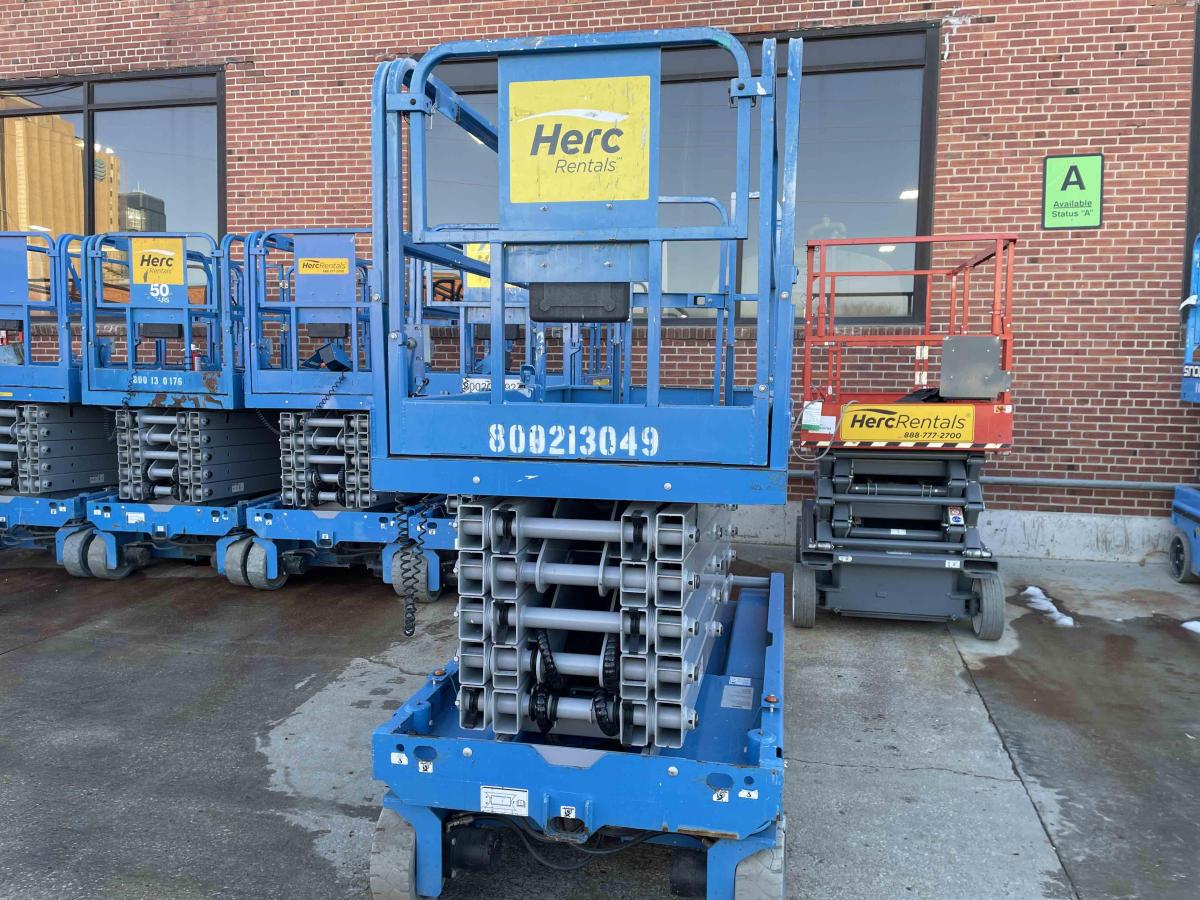 2018 Genie GS-4047