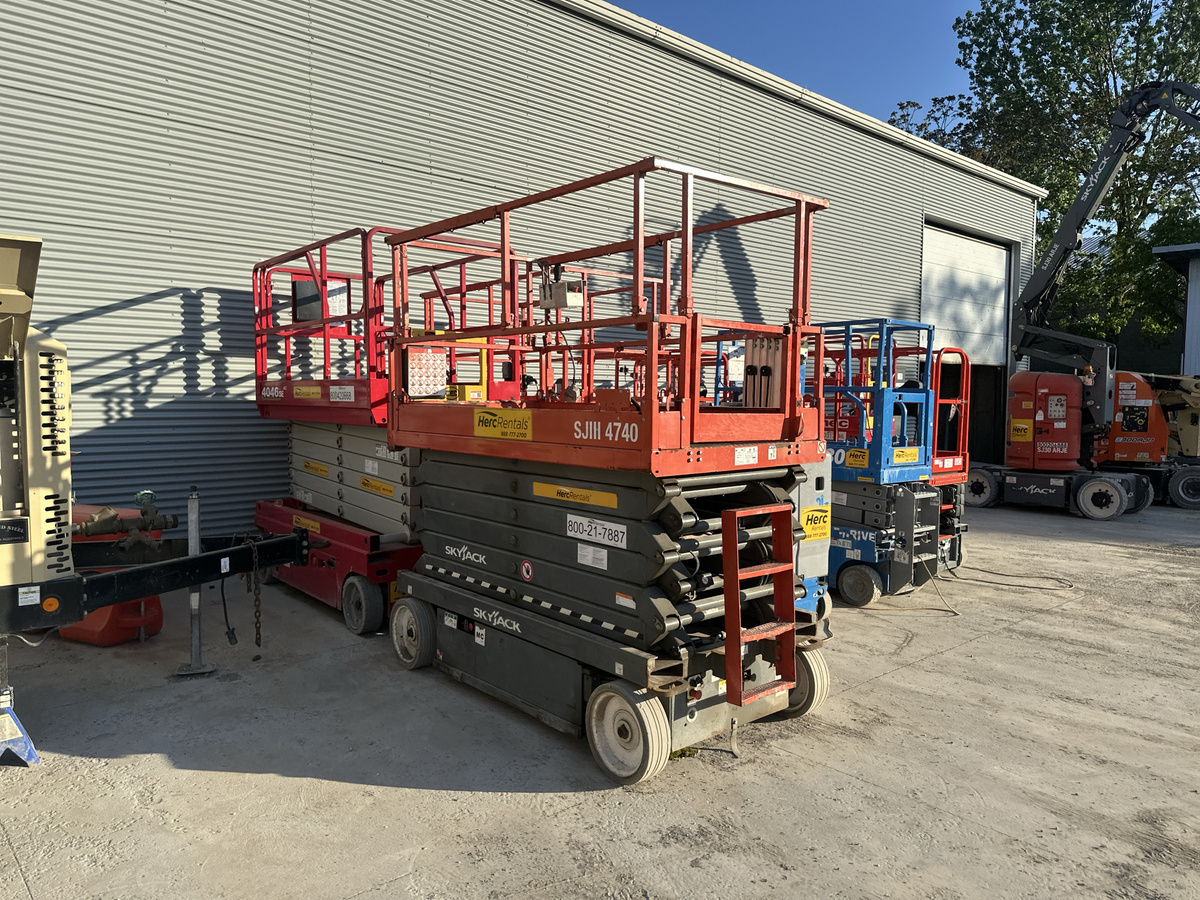 2018 Skyjack SJ4740-3