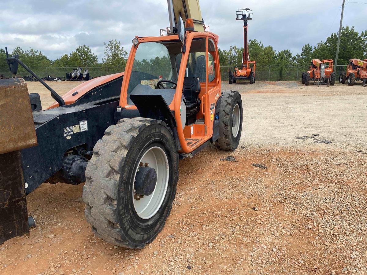 2018 JLG 1255