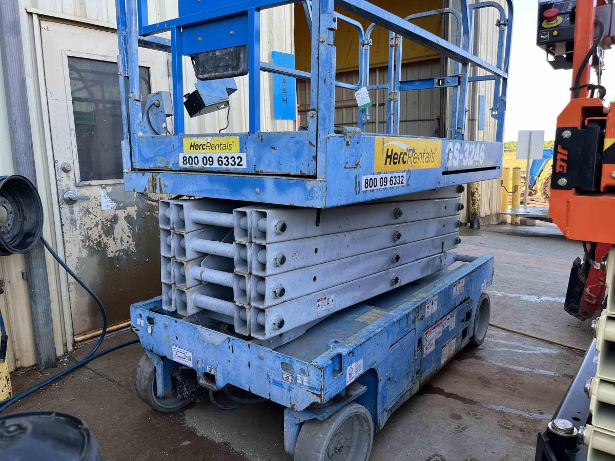 2016 Genie GS-3246