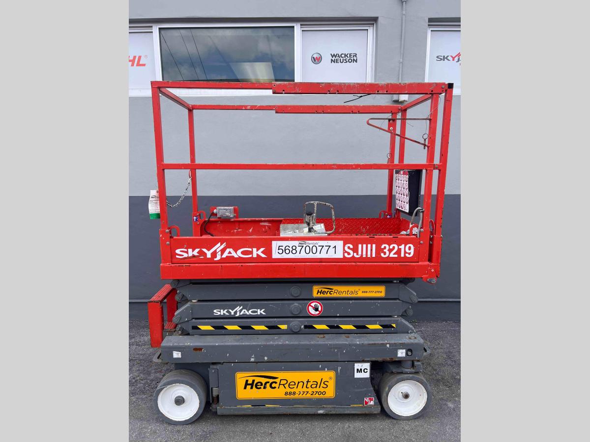2017 Skyjack SJ3219