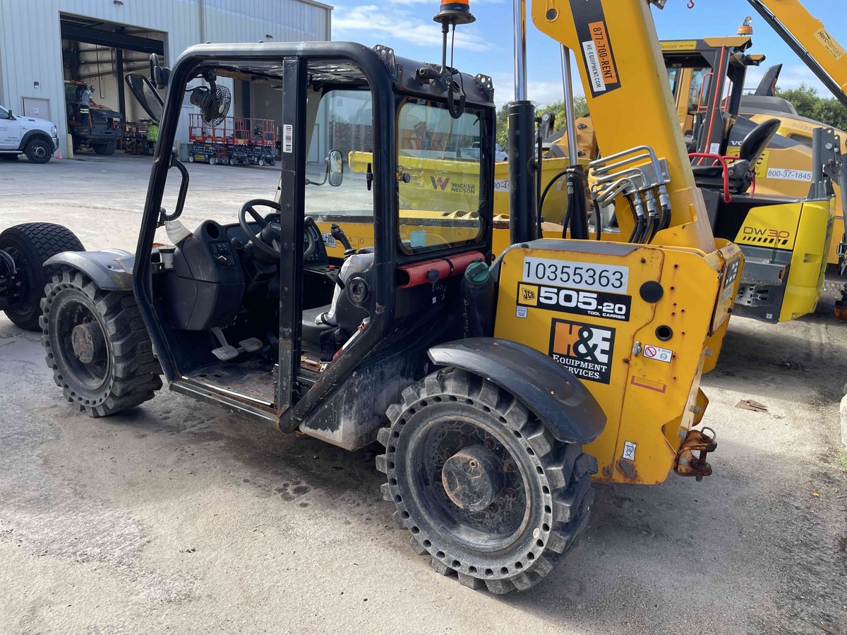 2023 JCB 505-20 TC