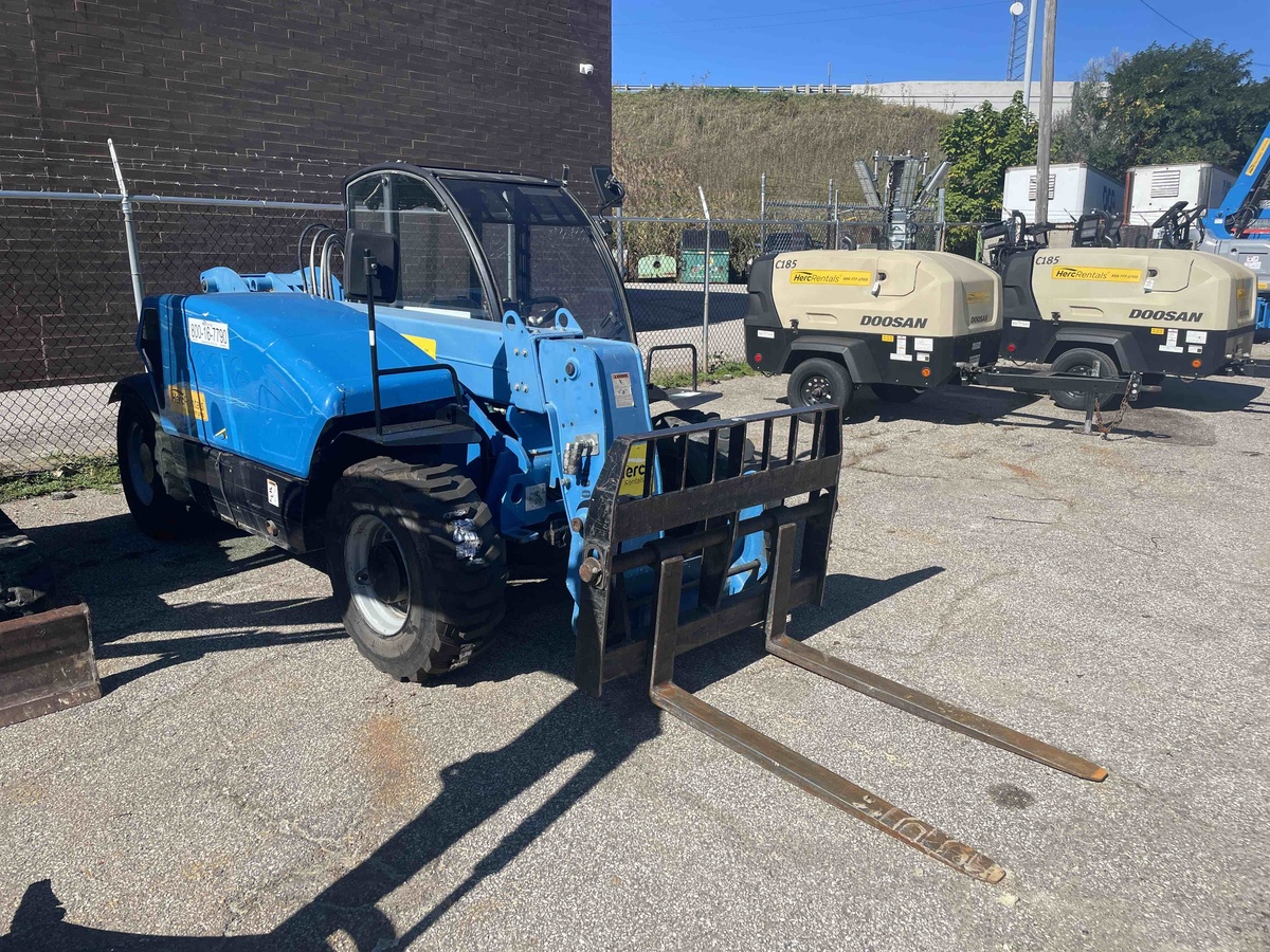 2017 Genie GTH-5519-2