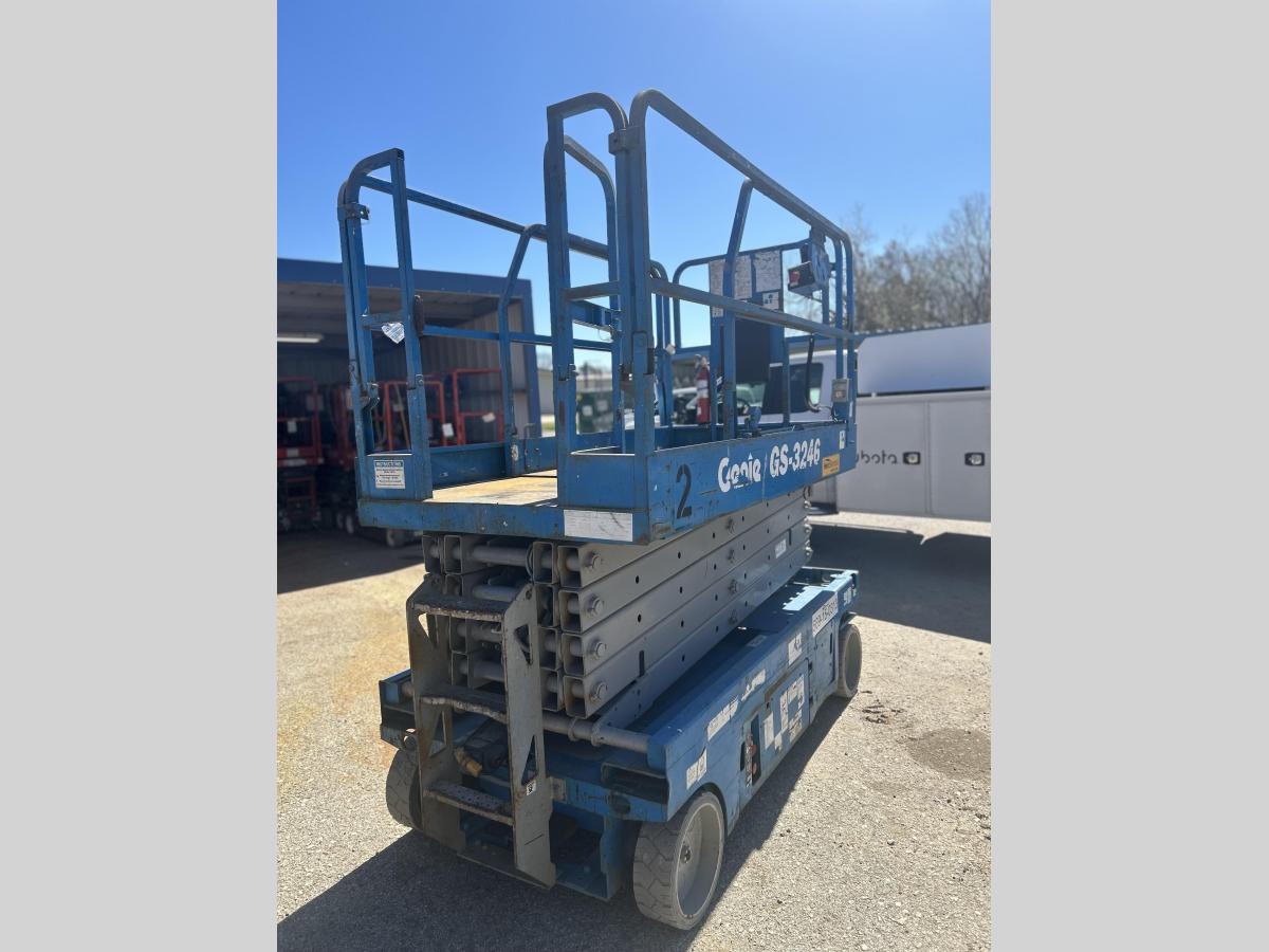 2006 Genie GS-3246