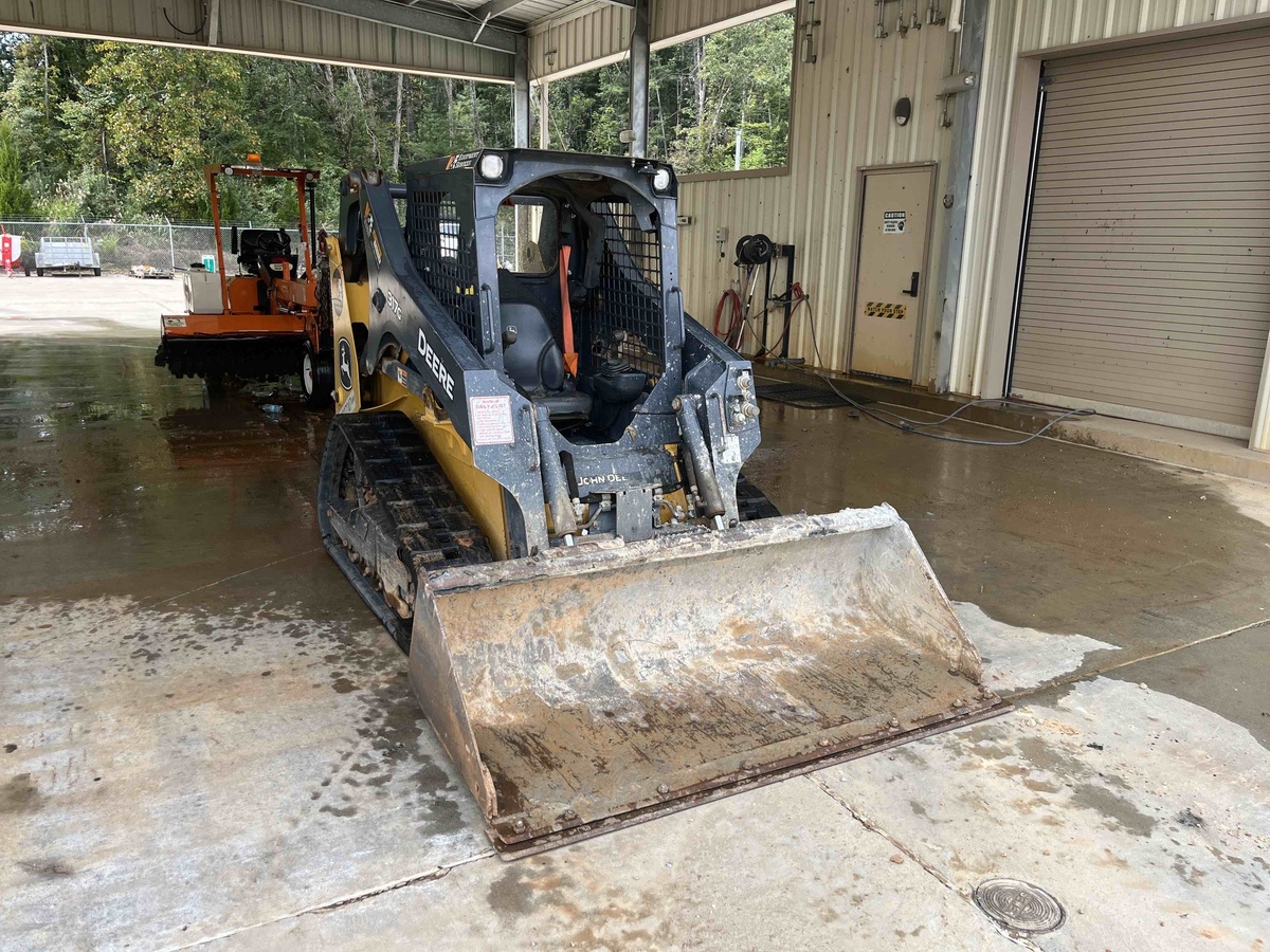 2021 John Deere 317G-8