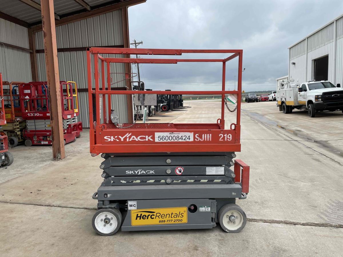 2017 Skyjack SJ3219