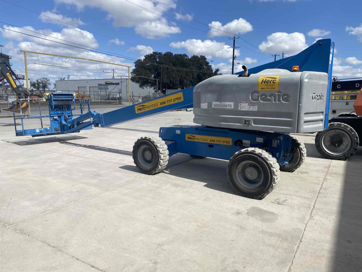 2017 Genie S-45