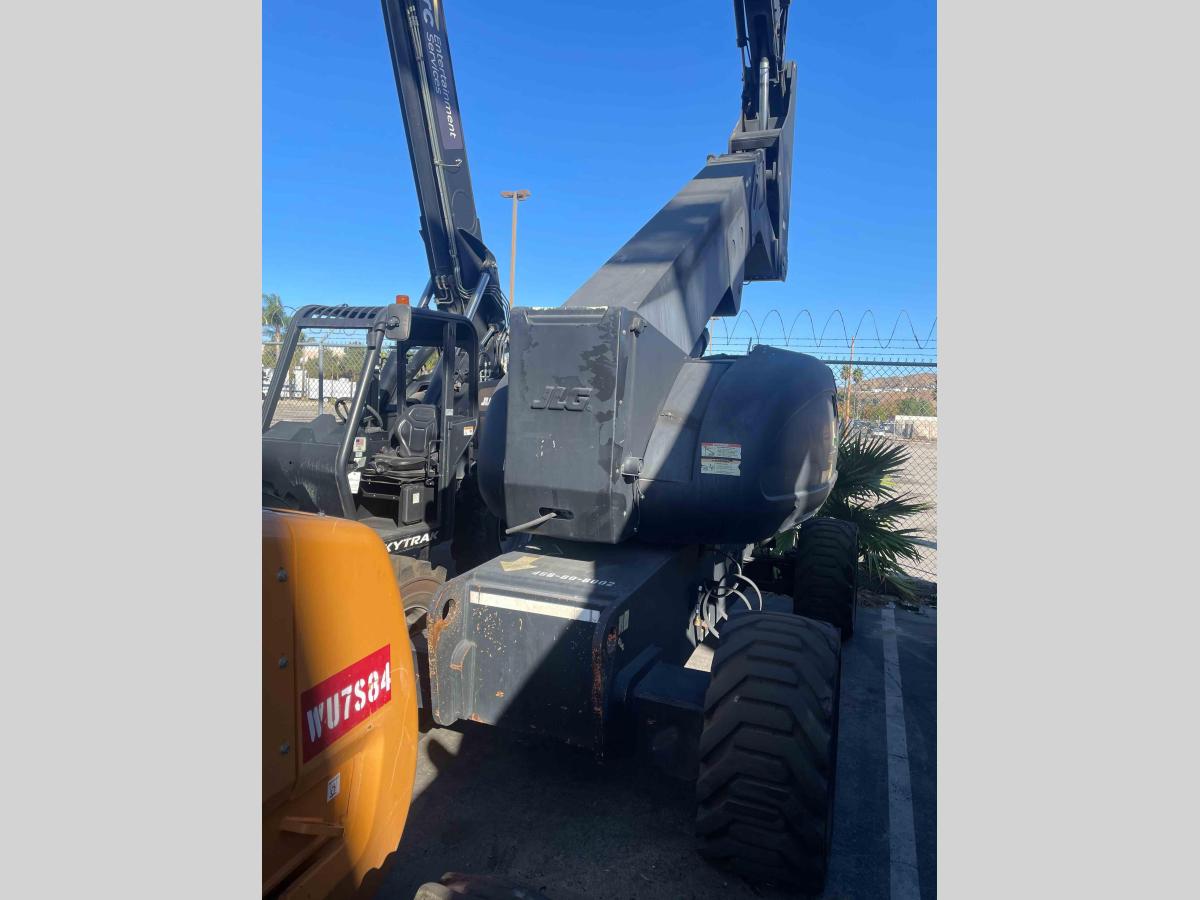 2008 JLG 800A