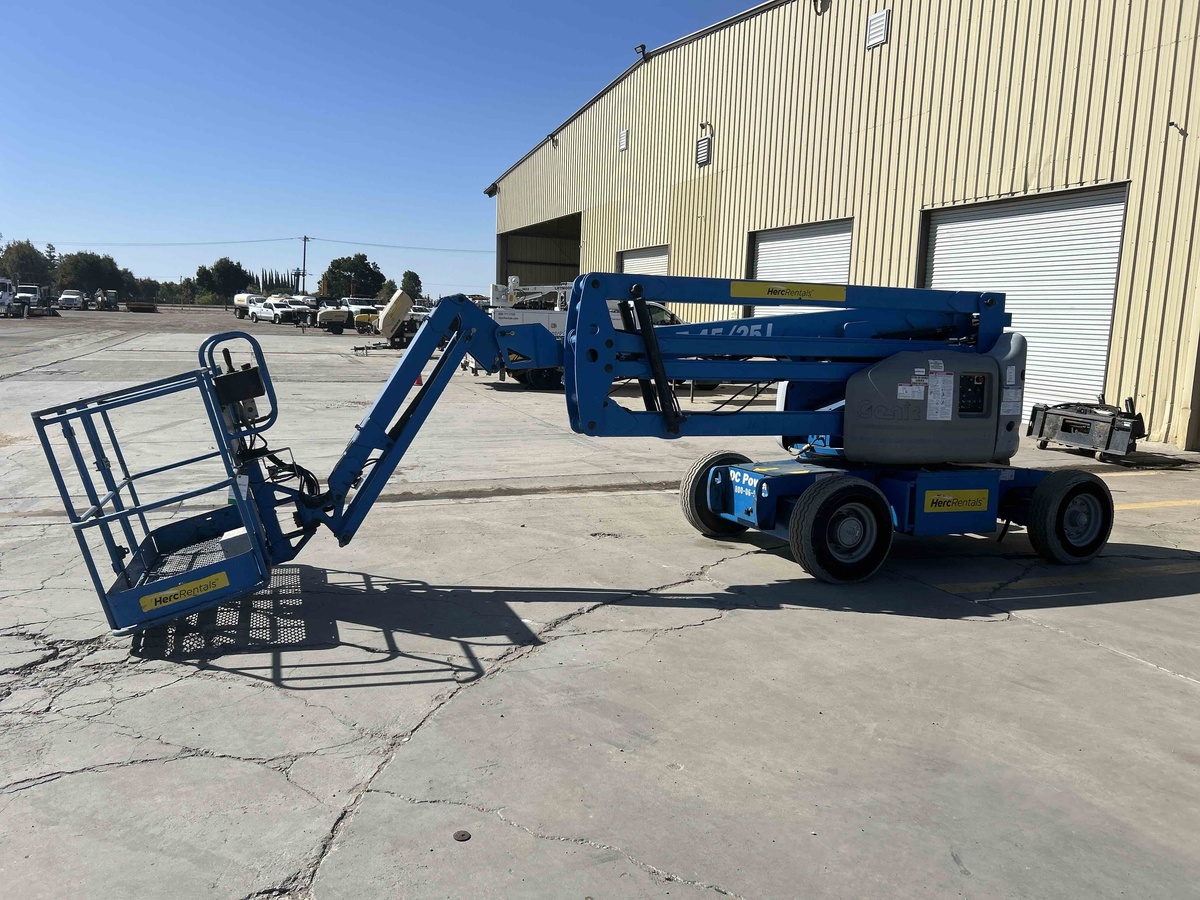 2015 Genie Z-45/25J-2