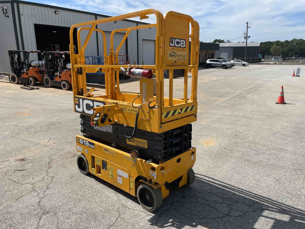 2022 JCB S1930E-4