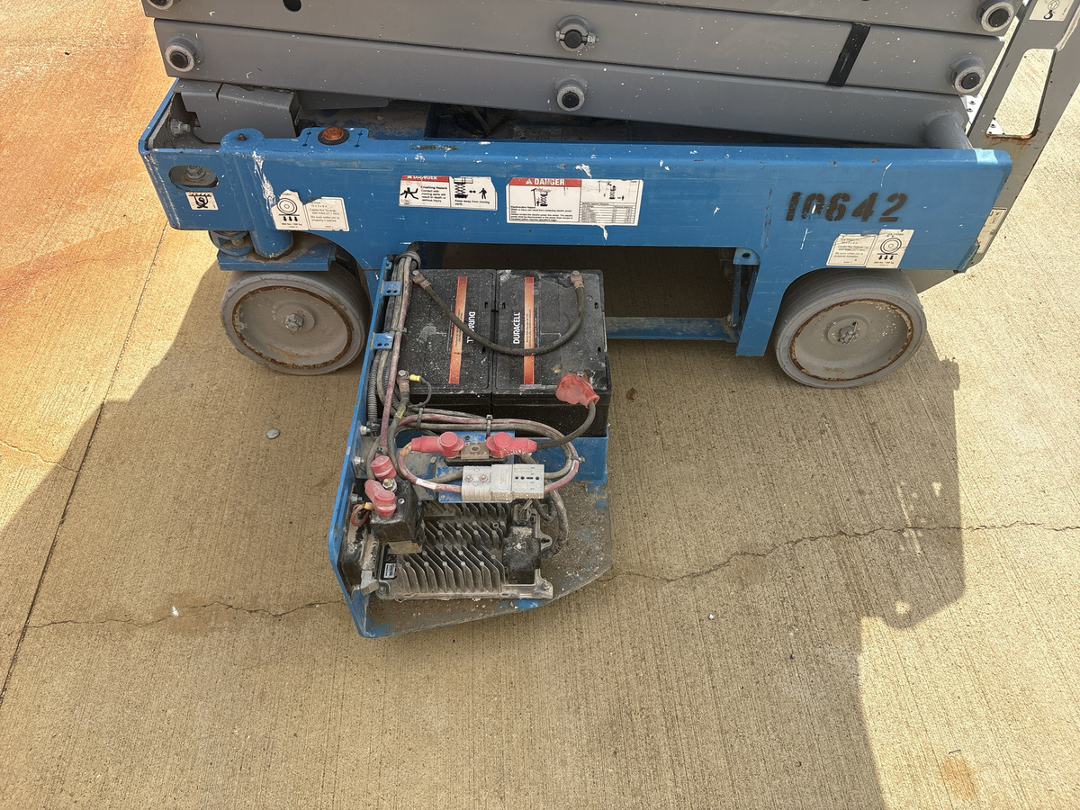 2019 Genie GS1330M-9