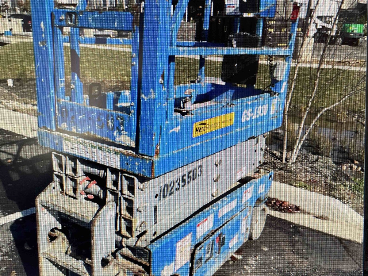 2018 Genie GS-1930