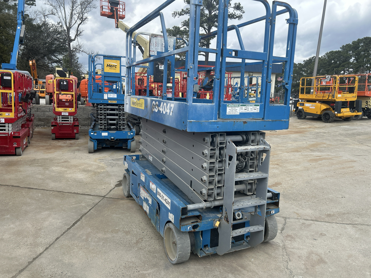 2018 Genie GS-4047-2