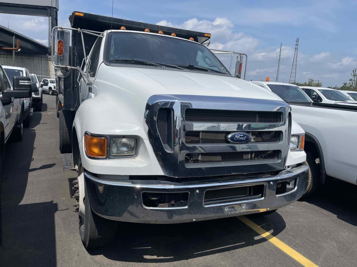 2015 Ford F750