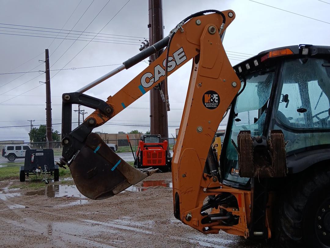 2021 Case 580N-EP-15