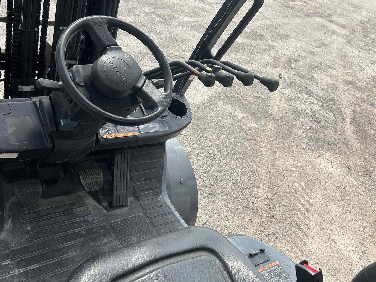 2020 Toyota 8FGU30-7