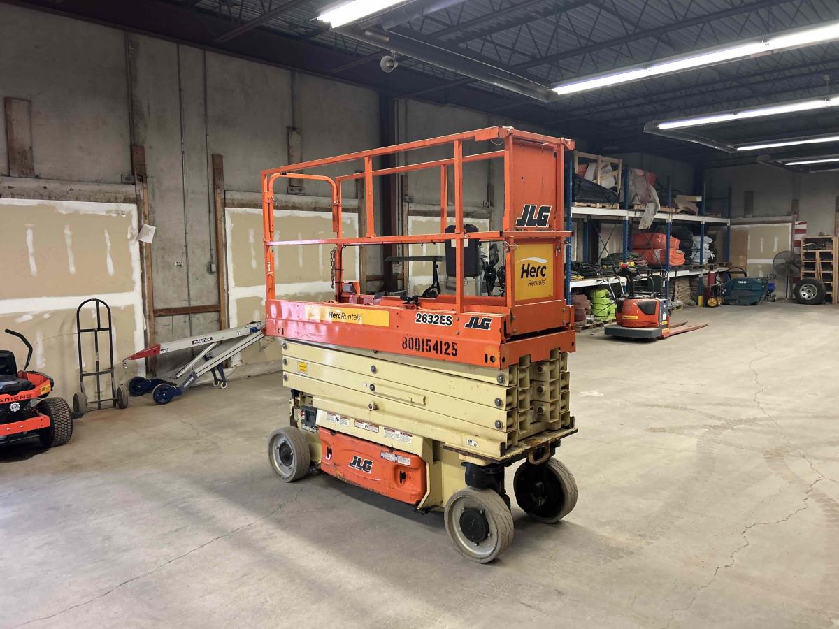 2017 JLG 2632ES-2