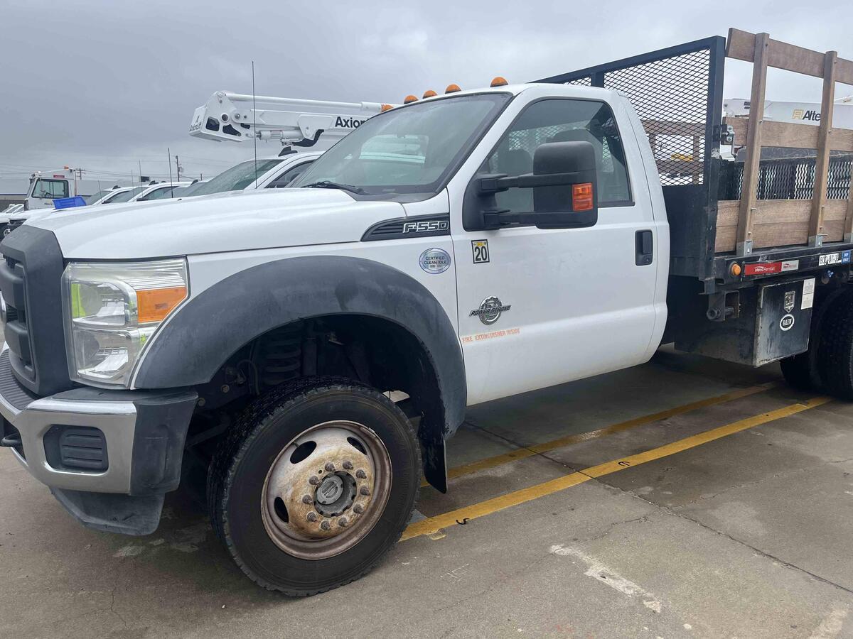 2016 Ford F550-2