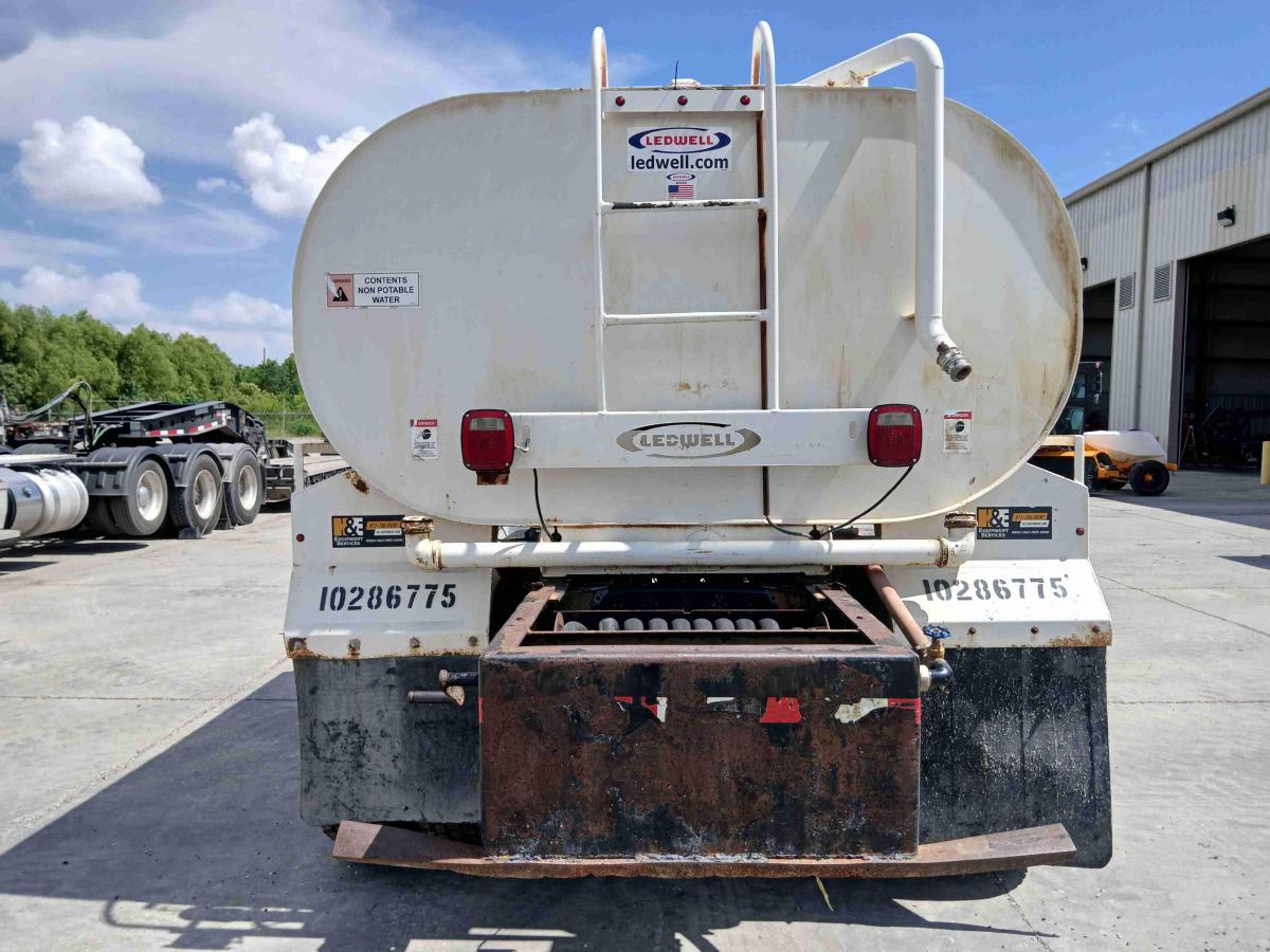 2019 Freightliner M2106-7