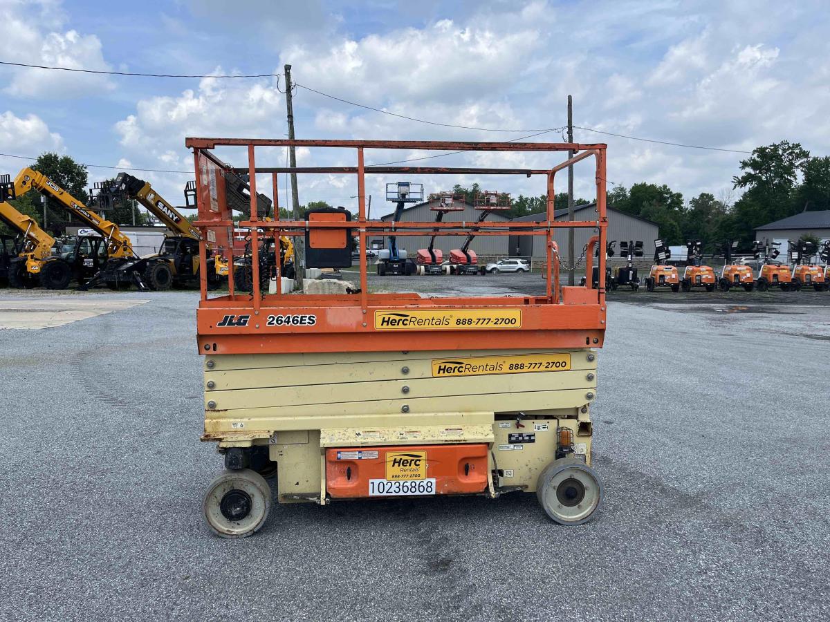 2018 JLG 2646ES-5