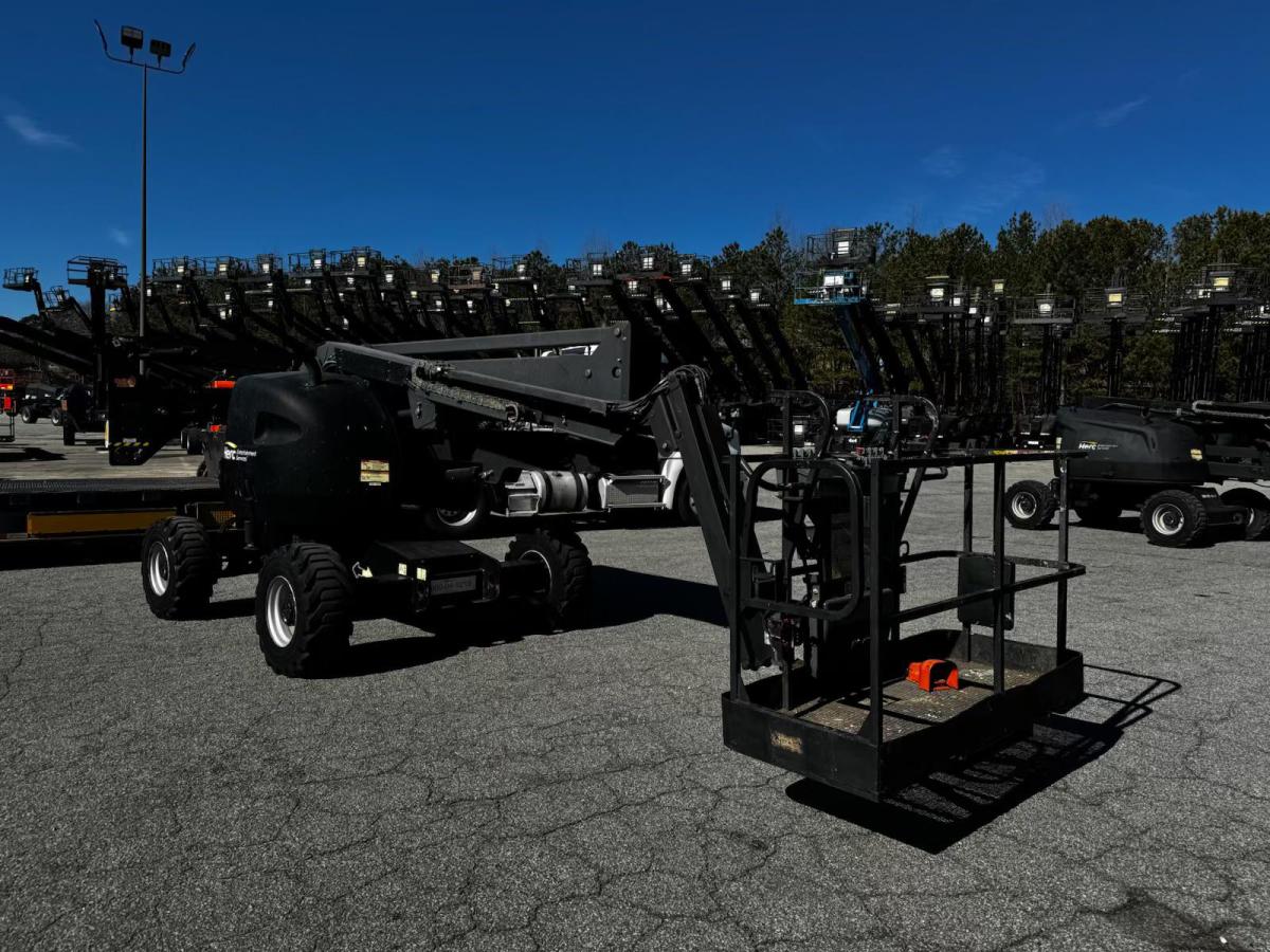 2015 JLG 450AJ