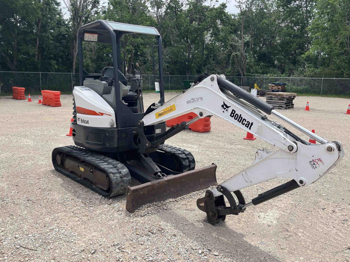 2019 Bobcat E26