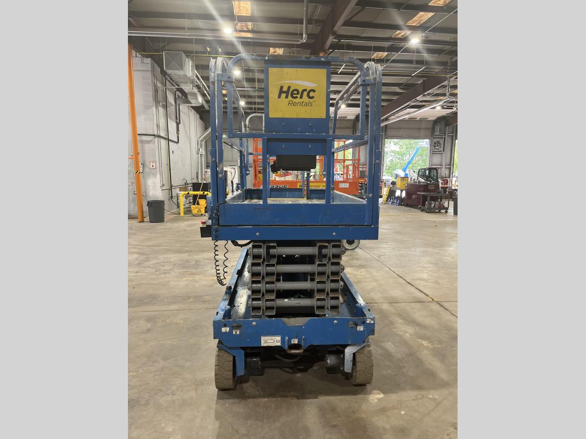 2017 Genie GS-3246-3