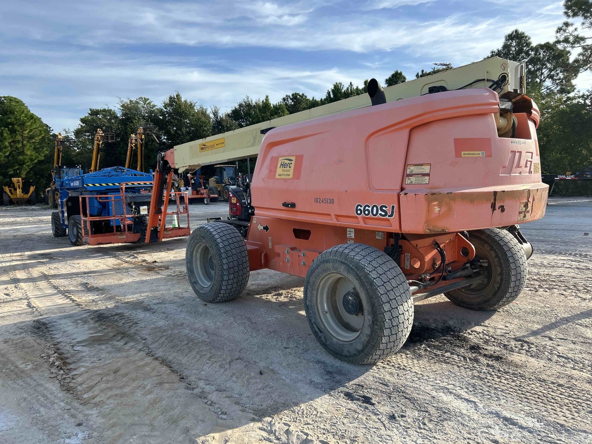 2018 JLG 660SJ