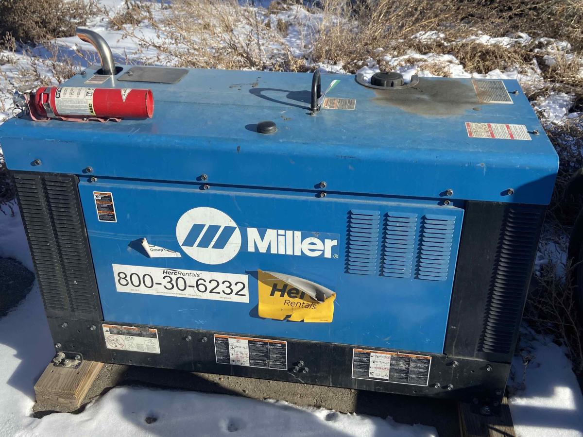 2021 Miller Big Blue 400 Pro