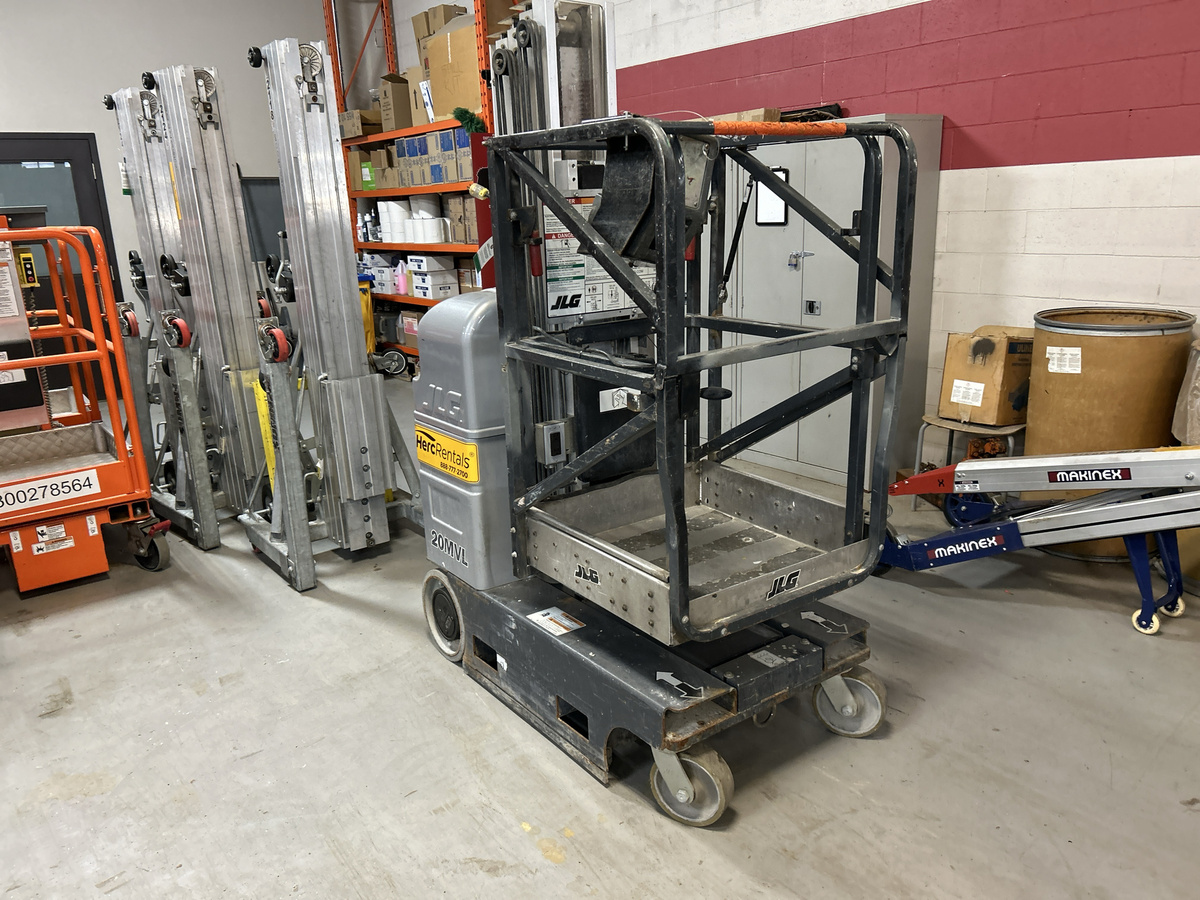 2016 JLG 20MVL-3