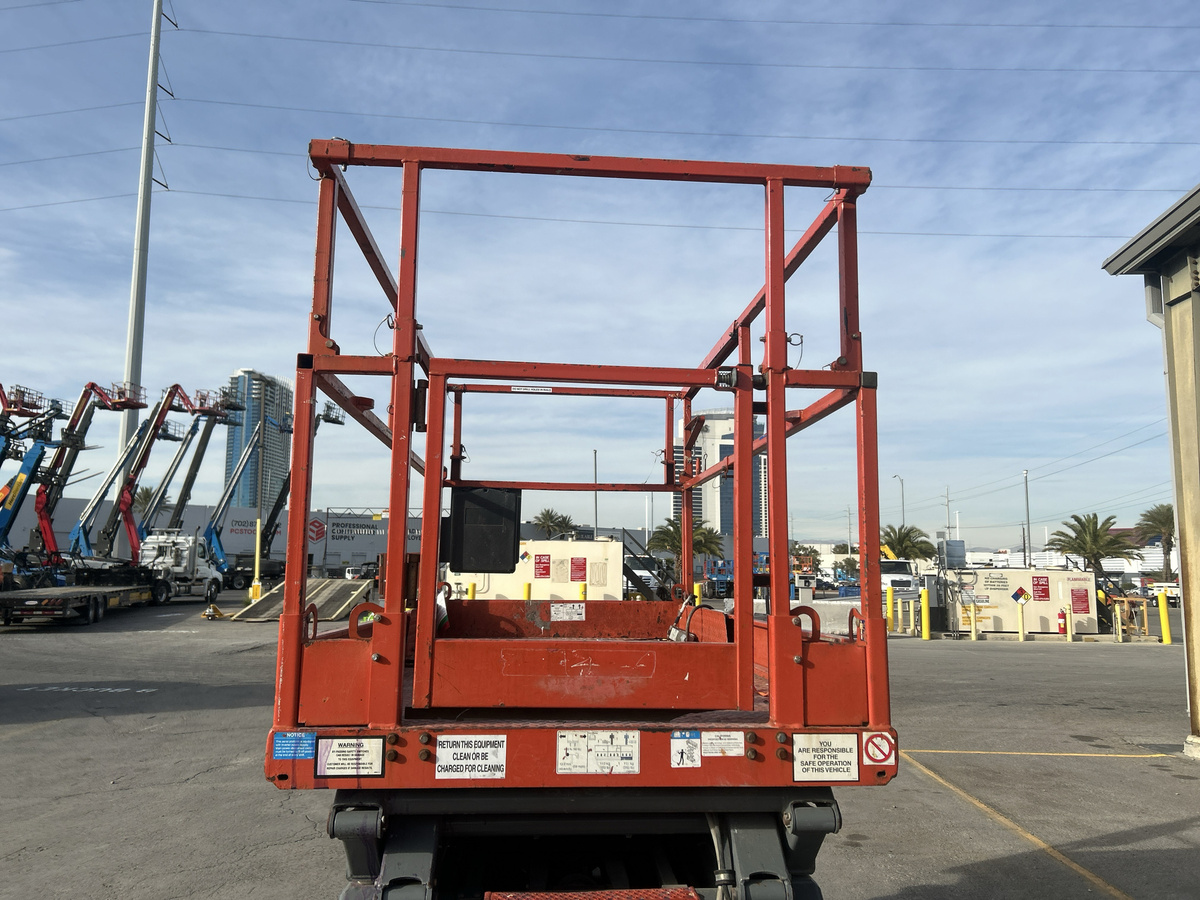 2017 Skyjack SJ4740-25