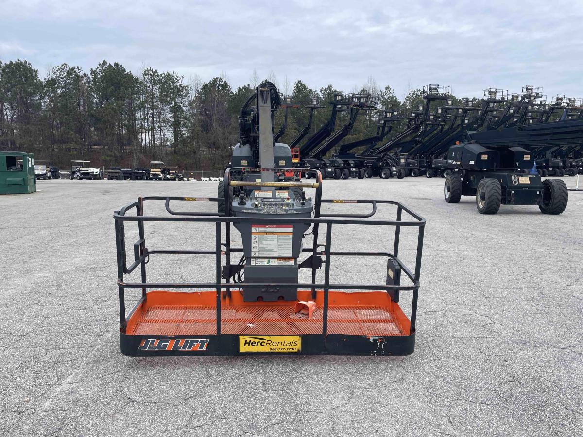 2017 JLG 1350SJP