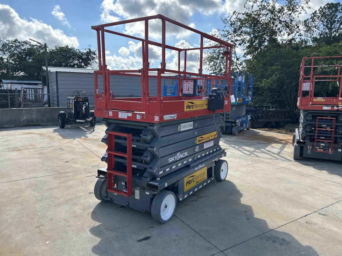 2022 Skyjack SJ4740-4