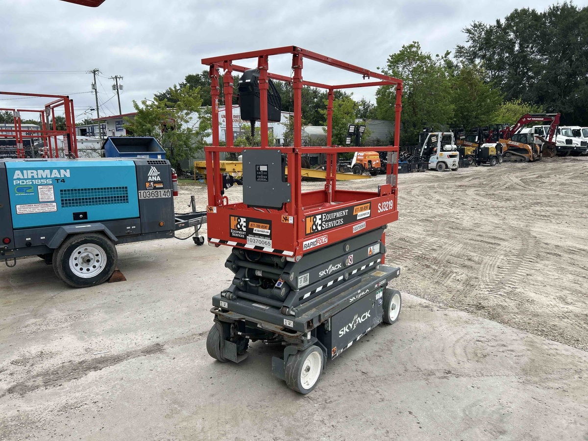2022 Skyjack SJ3219-3