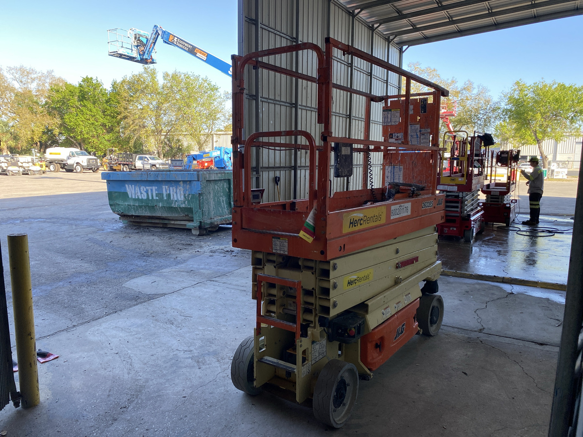 2018 JLG 2632ES-4