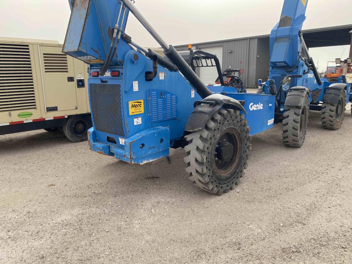 2018 Genie GTH-1056