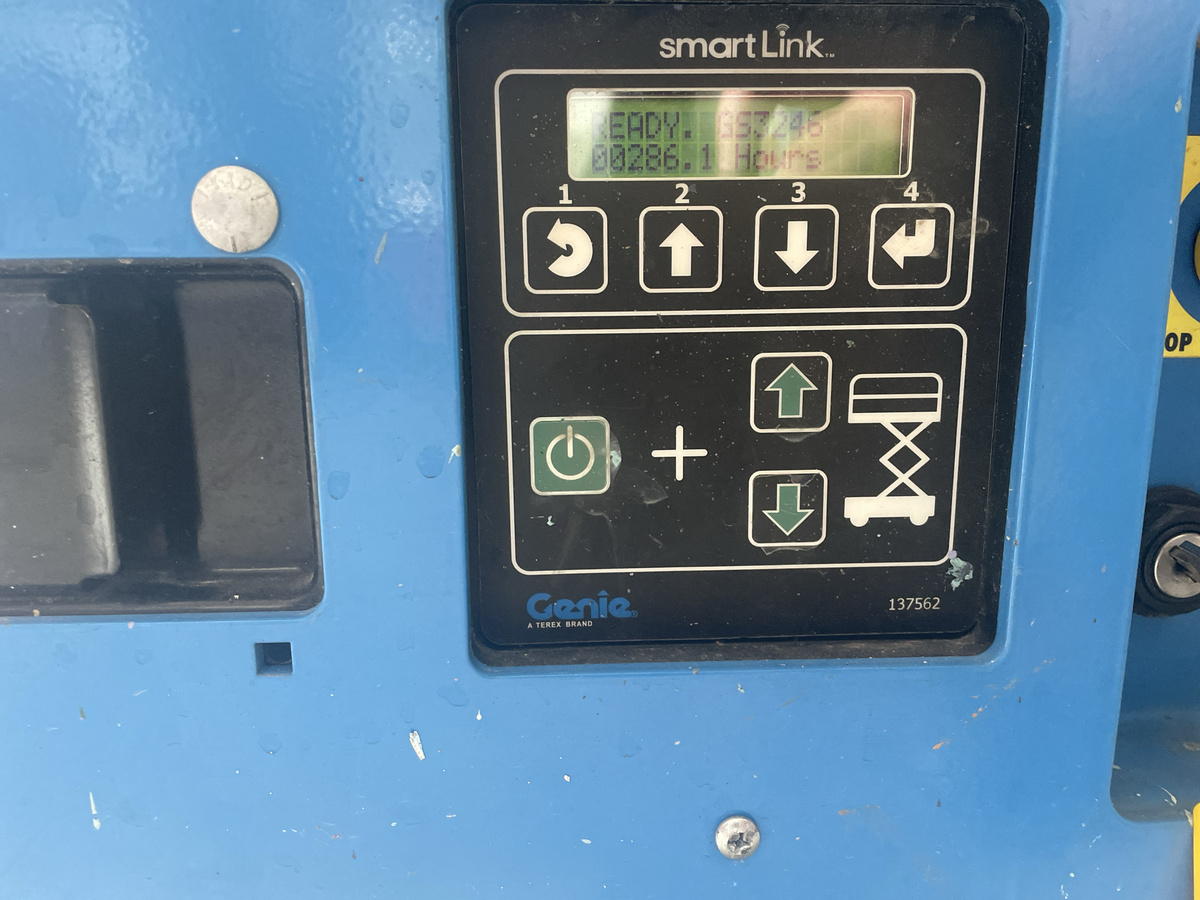 2018 Genie GS-3246-6