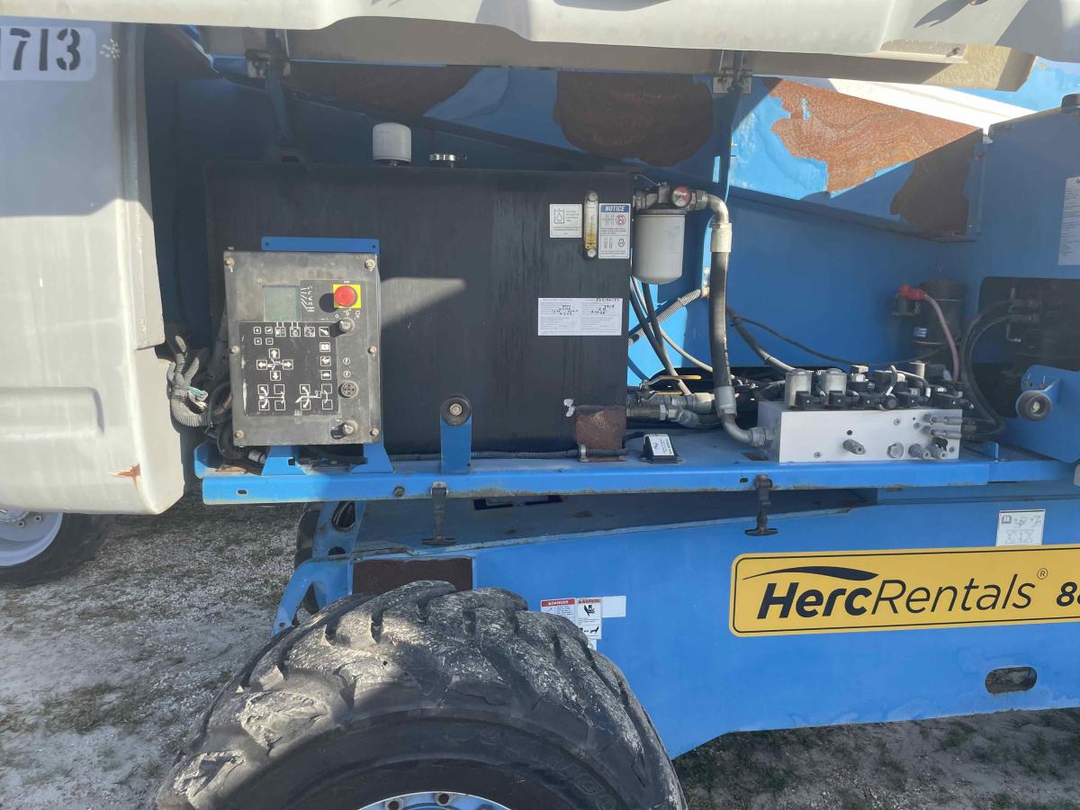 2012 Genie S-125